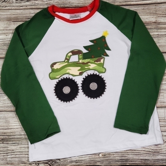 Christmas Holiday Long Sleeve Raglan NWT - Picture 4 of 5